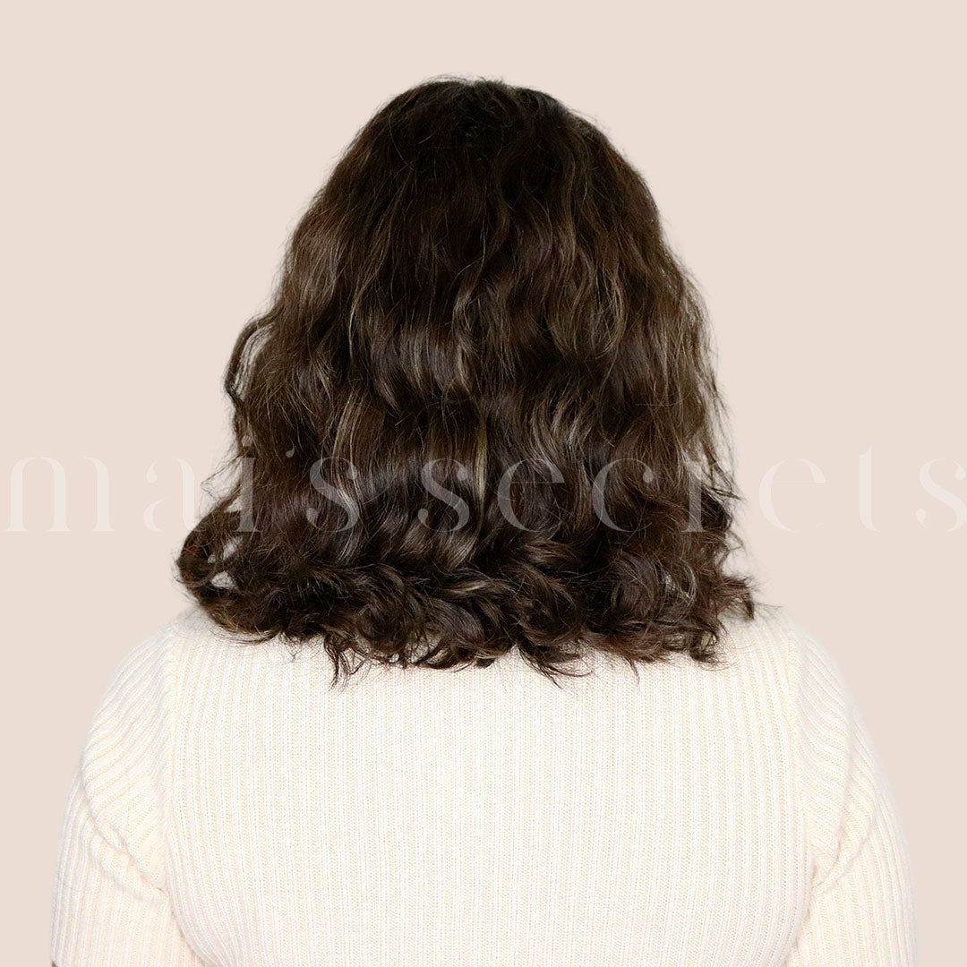 Sandrine – Perruque ondulée châtain méchée cheveux européens