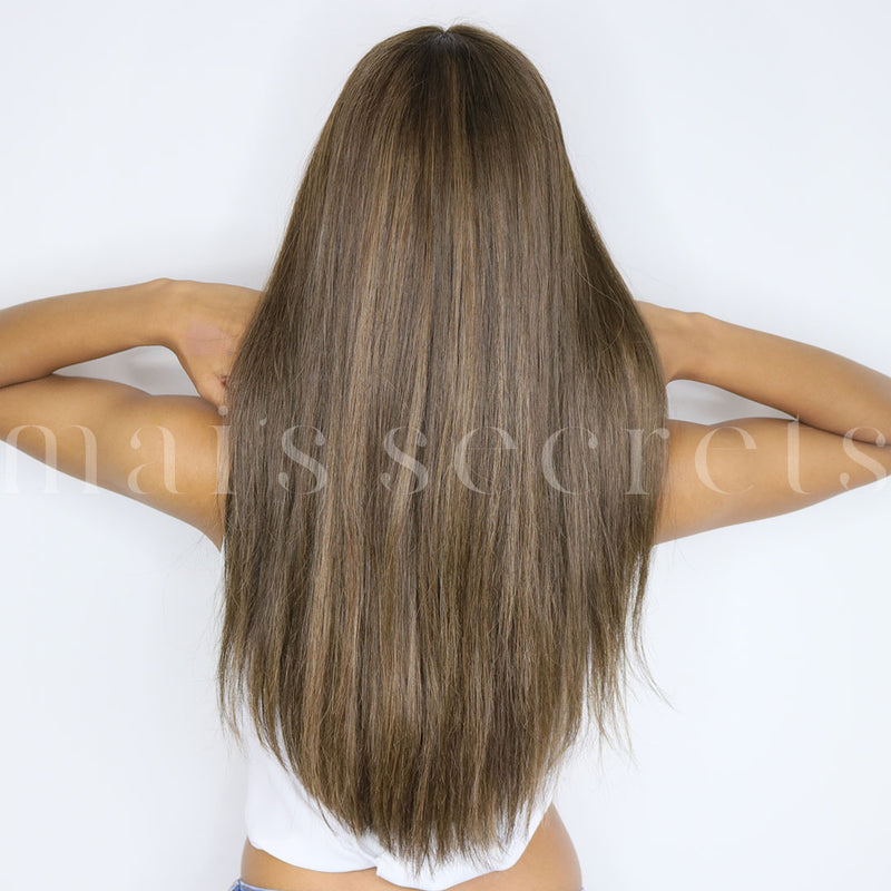 La perruque parfaite Ambre - lace wig silk top cheveux naturels 20 pouces