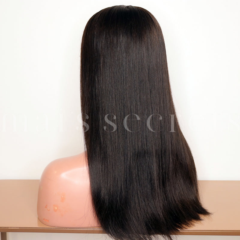 La perruque parfaite Jeanne - lace wig cheveux raides naturels