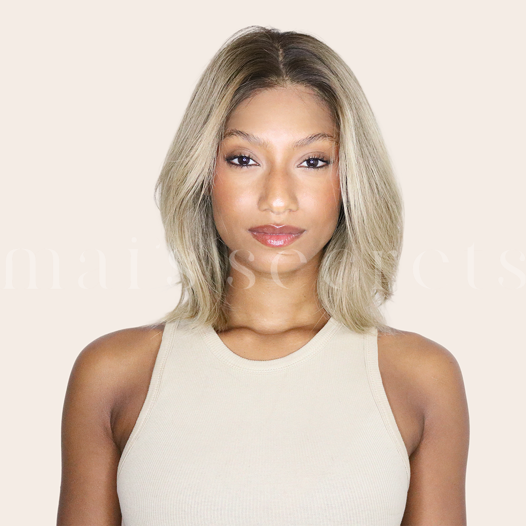 Caroline - Perruque bob cheveux Deluxe blonds cendré effet racines