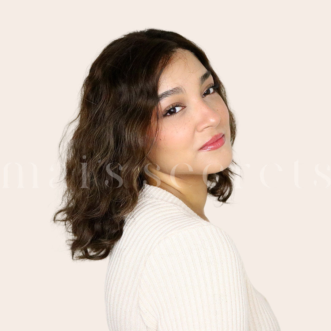 Sandrine – Perruque ondulée châtain méchée cheveux européens